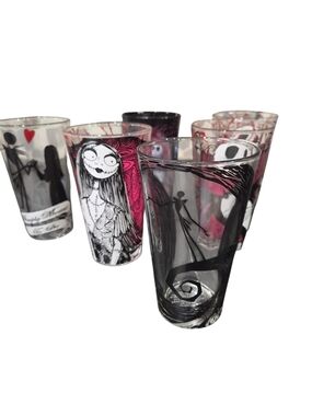 Disney Nightmare Before Christmas Black and Pink Glass 16 Oz Tumbler Set